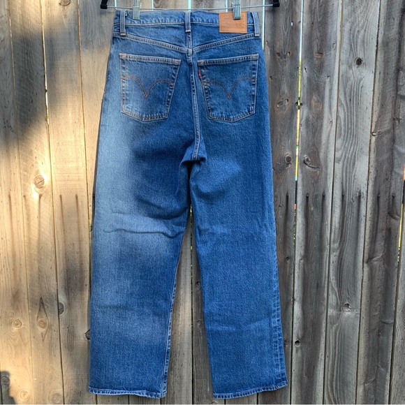 Levi’s Ribcage Straight Ankle Jeans Medium Wash SZ 28 - Picture 3 of 5